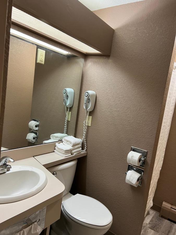 Viking Arms Inn - Ludington Extérieur photo