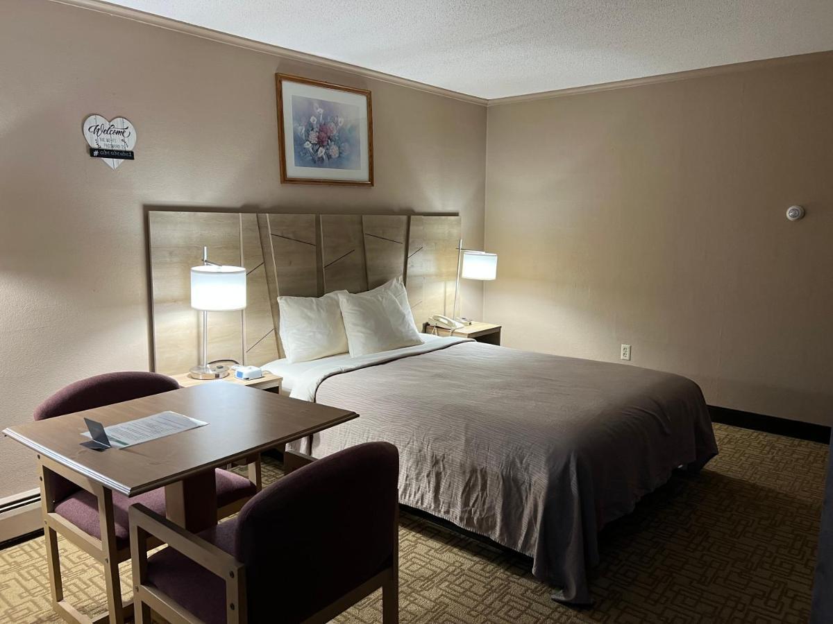 Viking Arms Inn - Ludington Extérieur photo