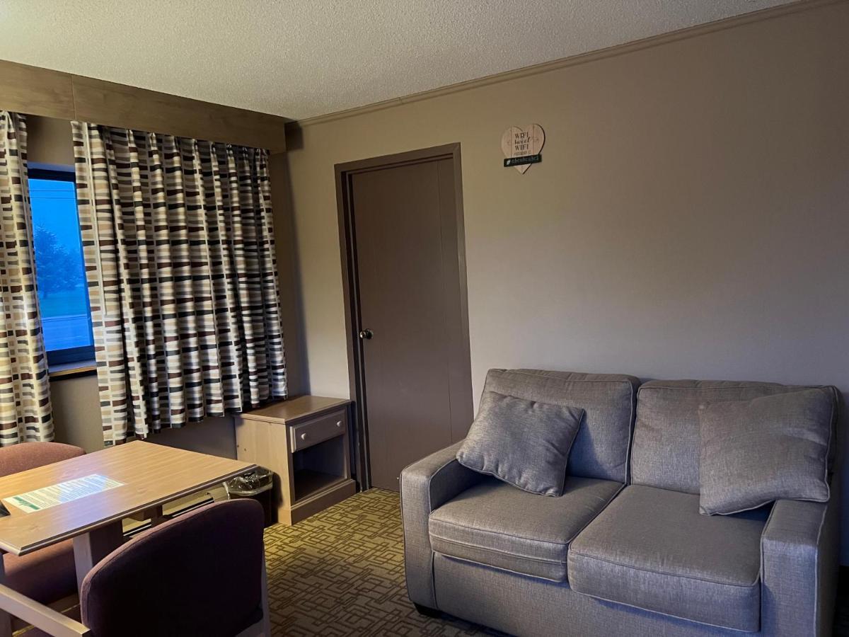 Viking Arms Inn - Ludington Extérieur photo