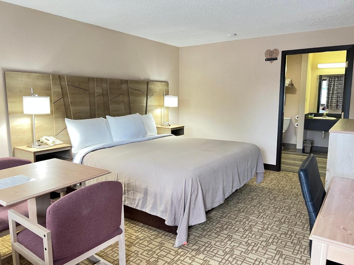 Viking Arms Inn - Ludington Extérieur photo