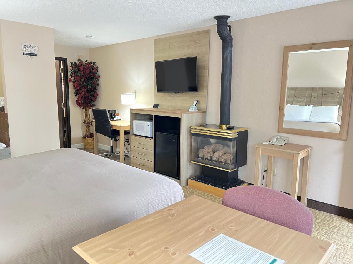 Viking Arms Inn - Ludington Extérieur photo