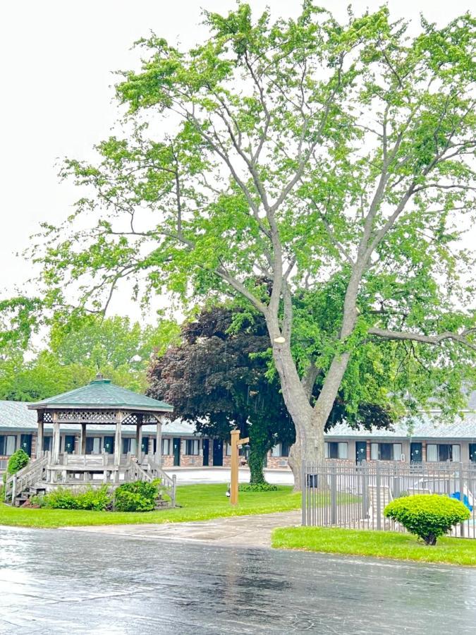 Viking Arms Inn - Ludington Extérieur photo